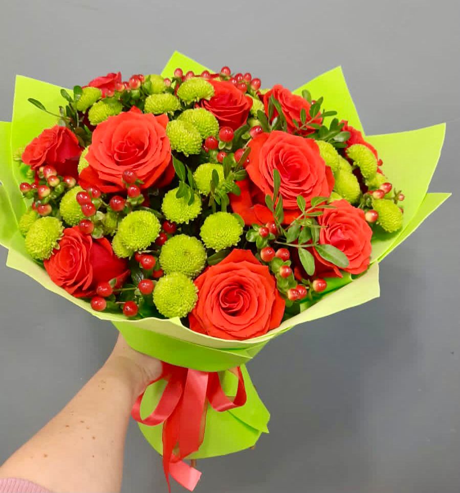 Букет цветов из: Хризантемы и Розы в Орловском Забайкальского края