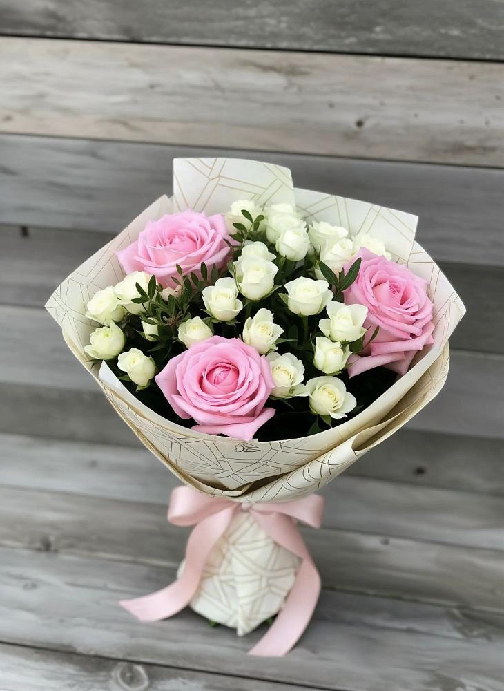 Букет цветов из: Розы в Орловском Забайкальского края