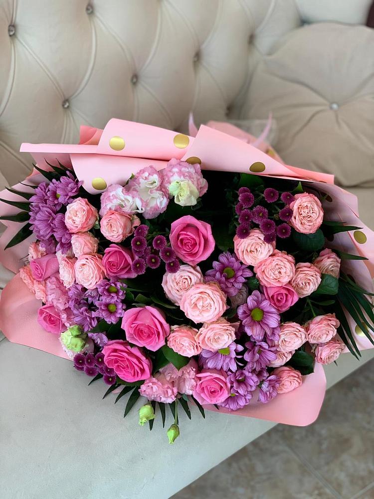 Букет цветов из: Хризантемы, Розы и Лизиантусы в Орловском Забайкальского края