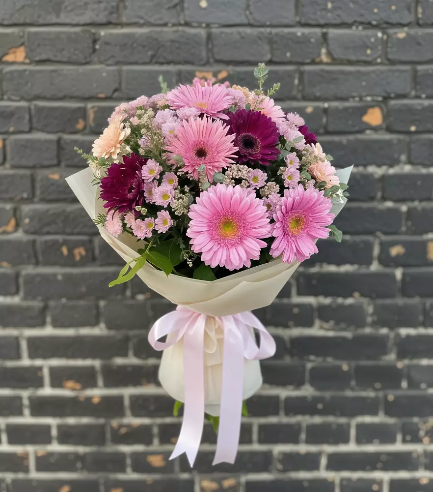 Букет цветов из: Герберы и Хризантемы в Орловском Забайкальского края