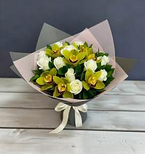 Букет цветов из:  Орхидеи и Розы в Орловском Забайкальского края