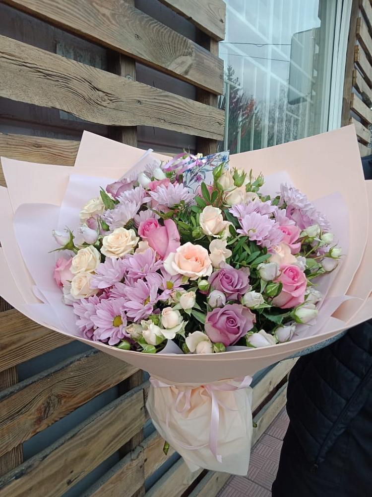 Букет цветов из: Розы и Хризантемы в Орловском Забайкальского края