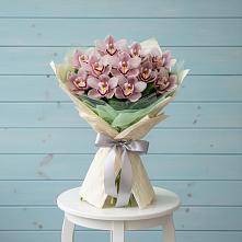 Букет цветов из:  Орхидеи и Розы в Орловском Забайкальского края