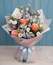 Букет цветов из:  Лизиантусы, Розы, Альстромерии и Гипсофила в Орловском Забайкальского края