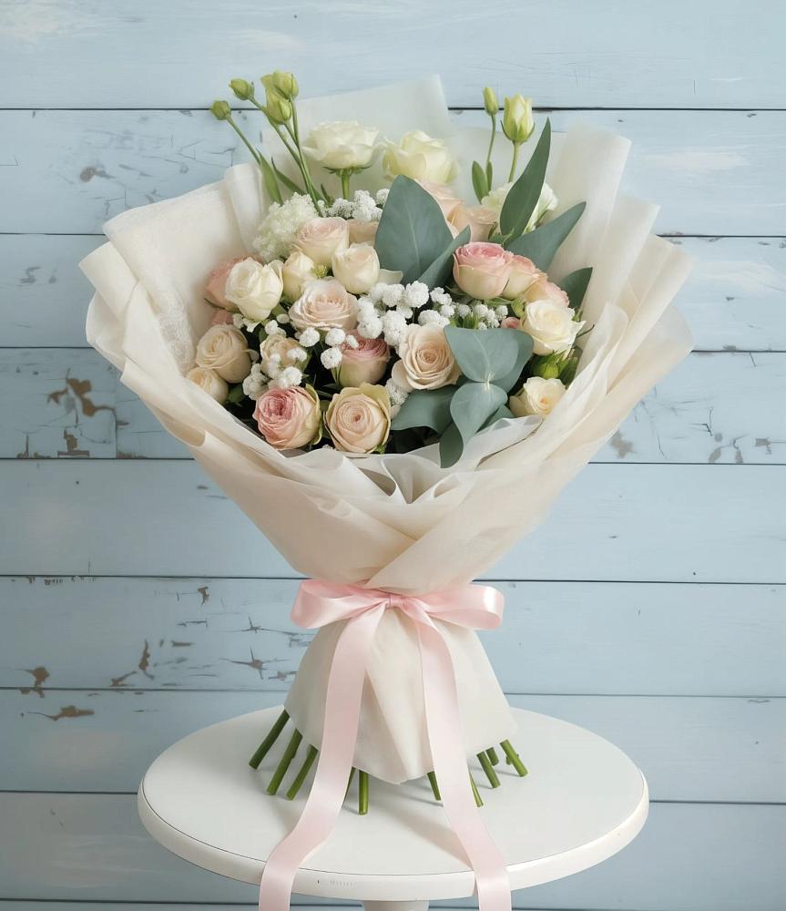 Букет цветов из: Розы и Лизиантусы в Орловском Забайкальского края