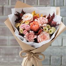 Букет цветов из:  Гвоздики, Хризантемы и Розы в Орловском Забайкальского края