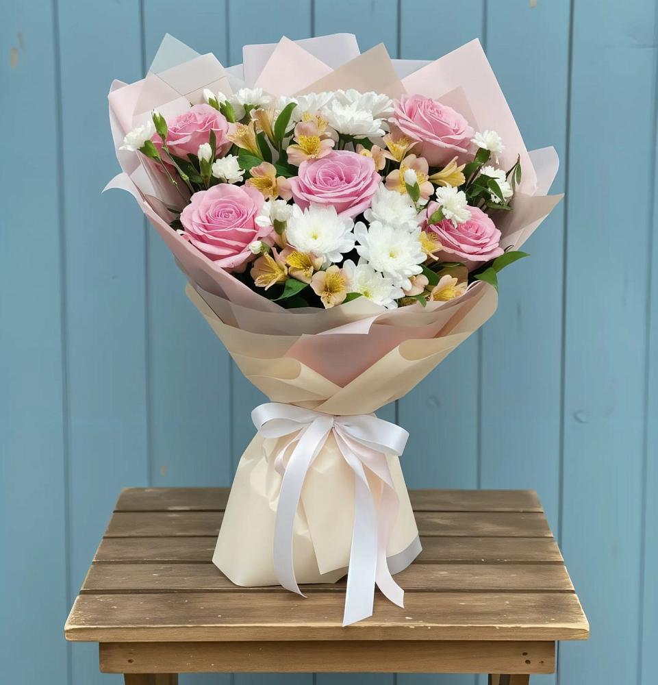 Букет цветов из: Гвоздики, Орхидеи и Розы в Орловском Забайкальского края