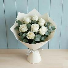 Букет Белые розы в Эвкалипте в Орловском Забайкальского края